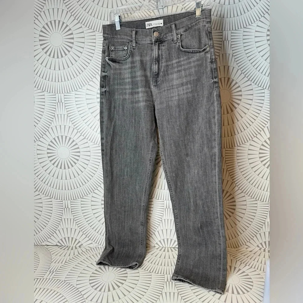 Zara Women’s Black Washed Jeans Size 6 28 inch inseam